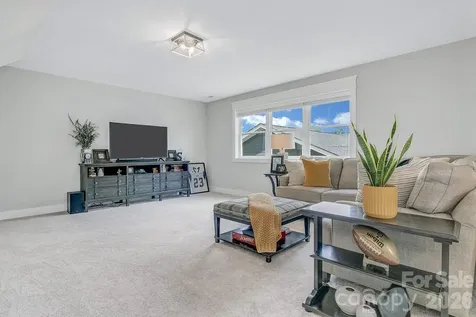 136 Ellis Lane Arden NC 28704