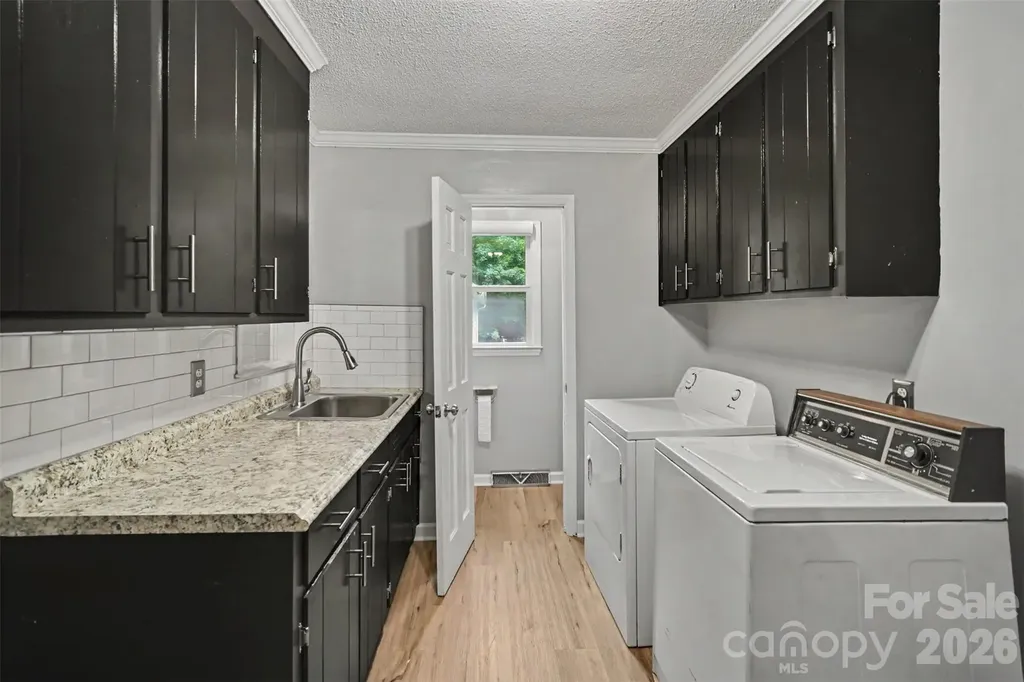 519 Raintree Drive Matthews NC 28104