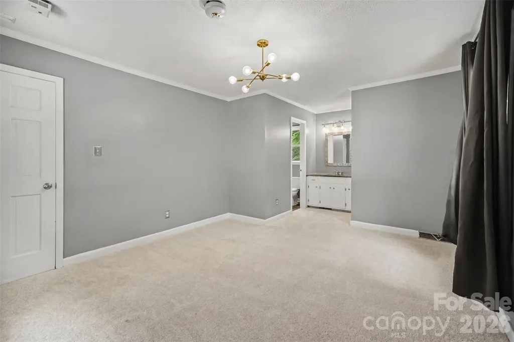 519 Raintree Drive Matthews NC 28104