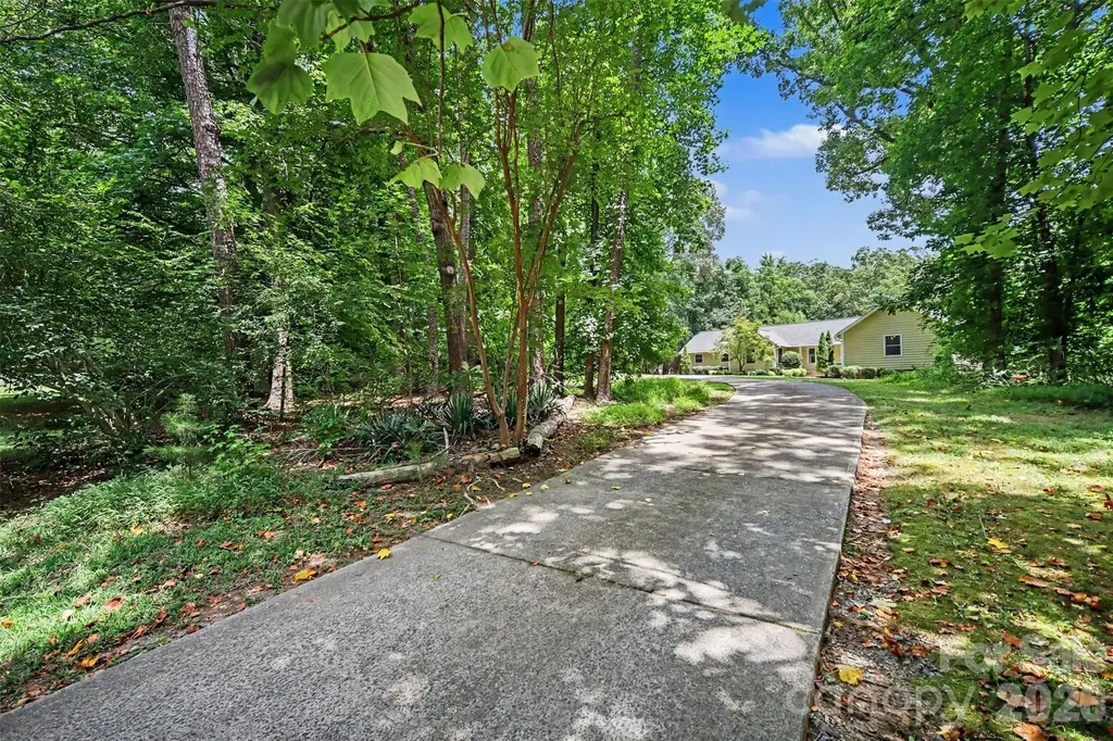 519 Raintree Drive Matthews NC 28104