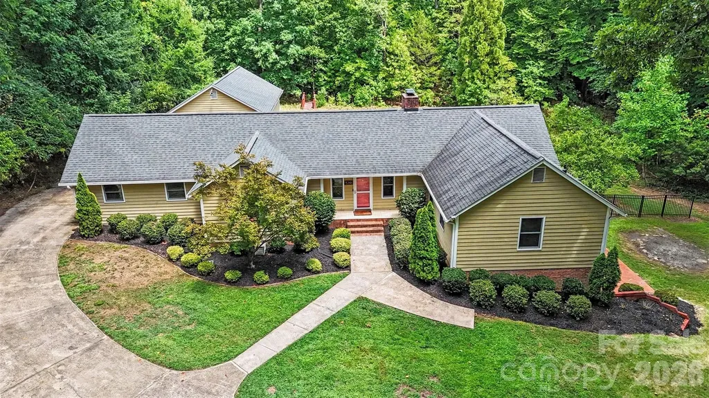 519 Raintree Drive Matthews NC 28104