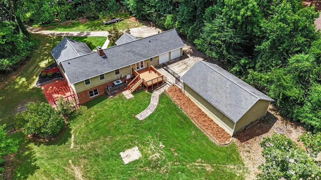 519 Raintree Drive Matthews NC 28104