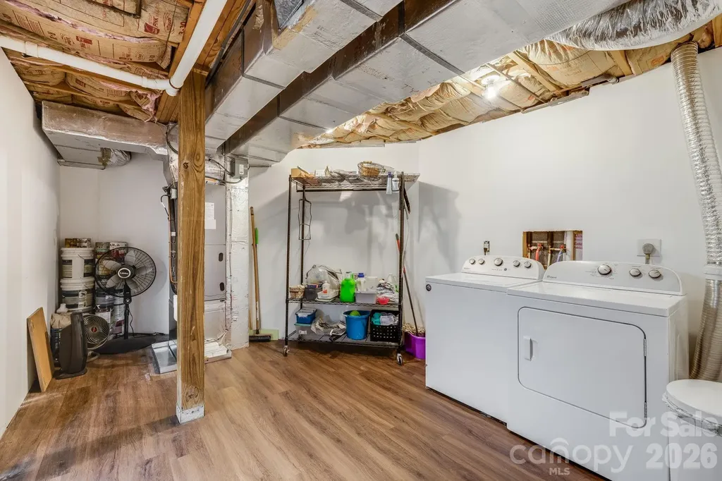 169 Viking Trail Hendersonville NC 28739