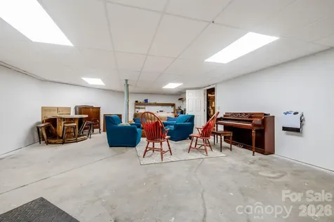 169 Viking Trail Hendersonville NC 28739