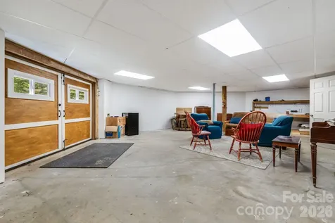 169 Viking Trail Hendersonville NC 28739