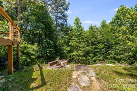 169 Viking Trail Hendersonville NC 28739
