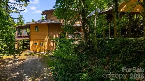 169 Viking Trail Hendersonville NC 28739
