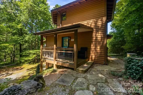 169 Viking Trail Hendersonville NC 28739