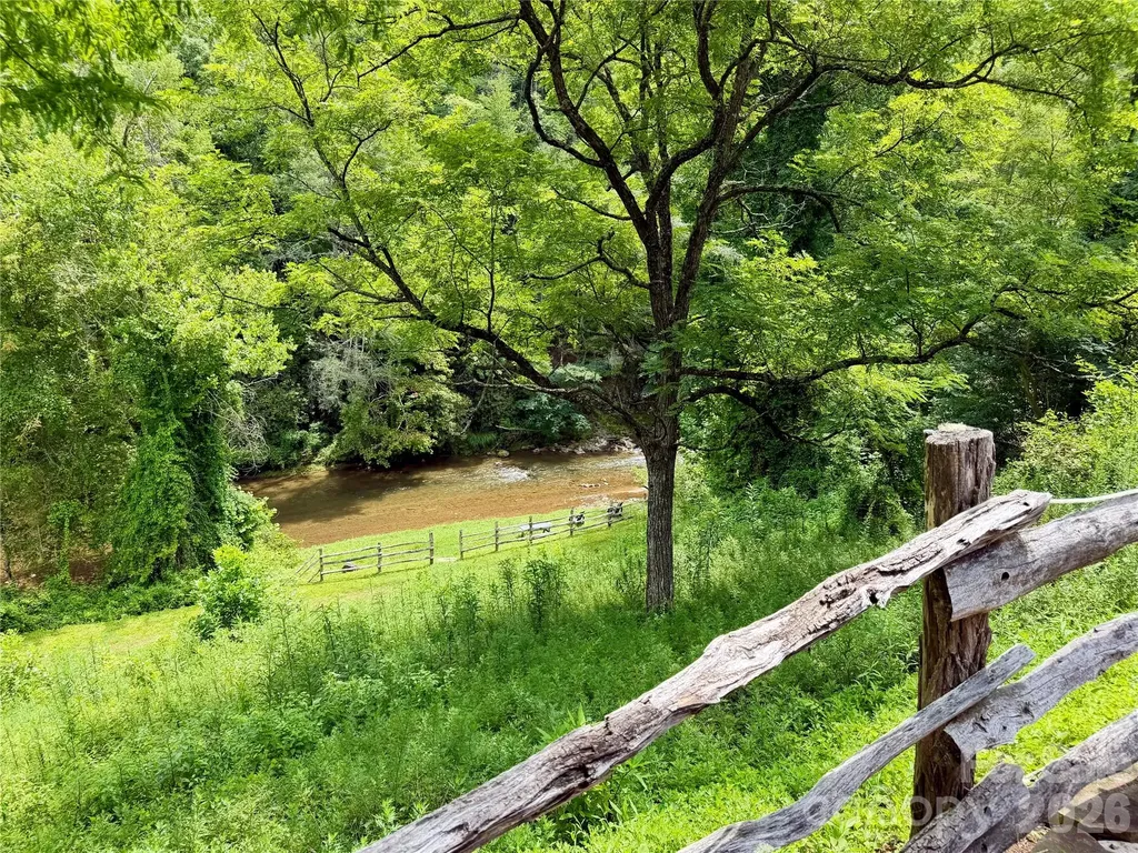 1156 Bear River Lodge Trail Marshall NC 28753