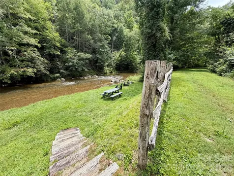 1156 Bear River Lodge Trail Marshall NC 28753