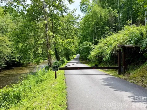 1156 Bear River Lodge Trail Marshall NC 28753