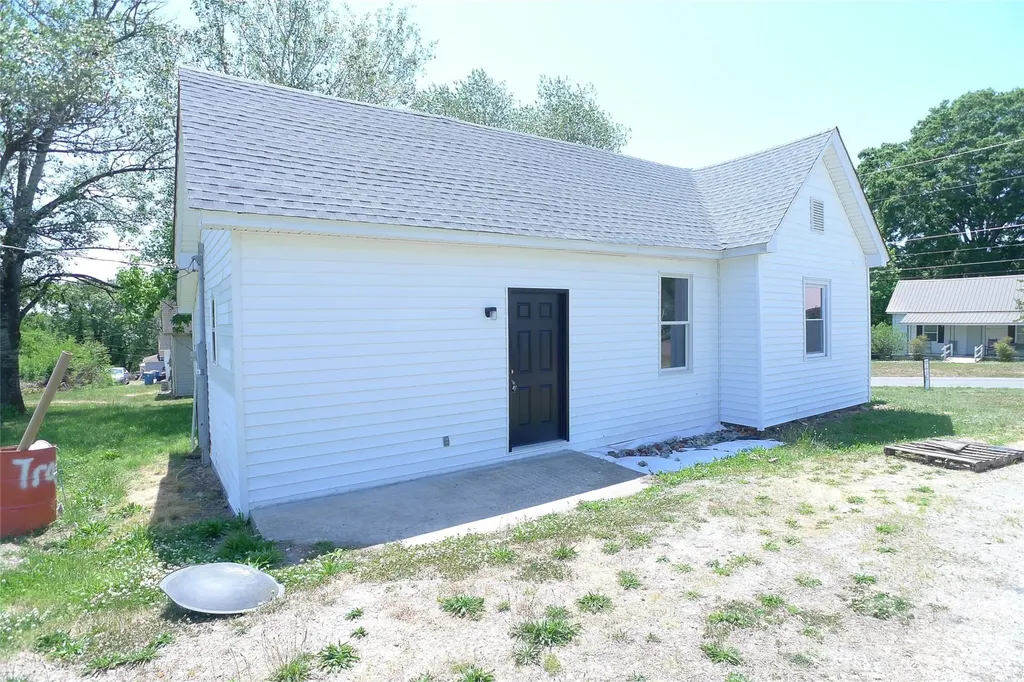 221 Duke Street Cooleemee NC 27014