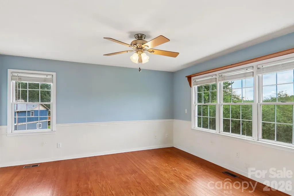 20 Amber Drive Horse Shoe NC 28742