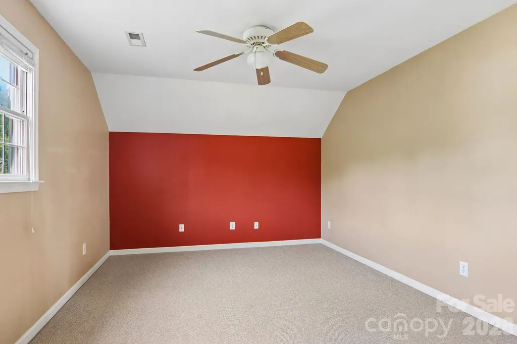 20 Amber Drive Horse Shoe NC 28742