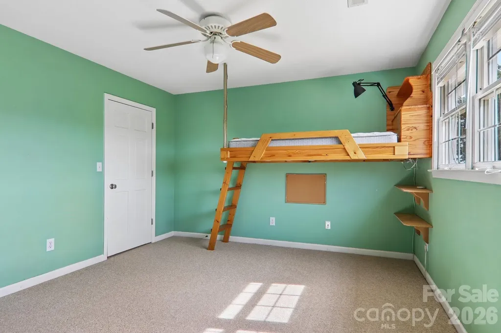 20 Amber Drive Horse Shoe NC 28742