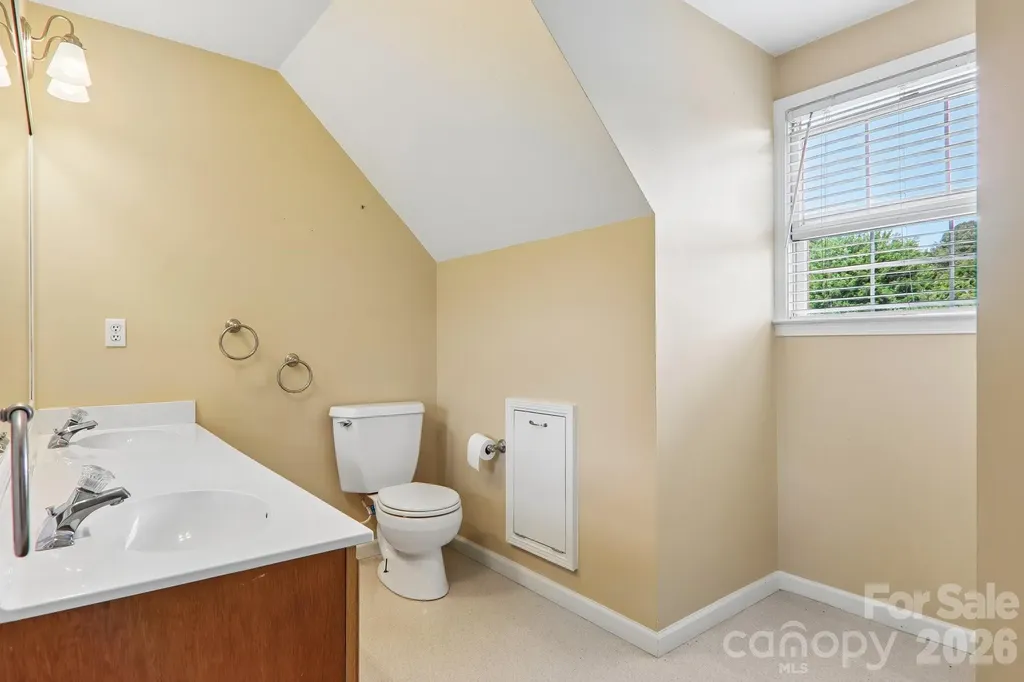 20 Amber Drive Horse Shoe NC 28742