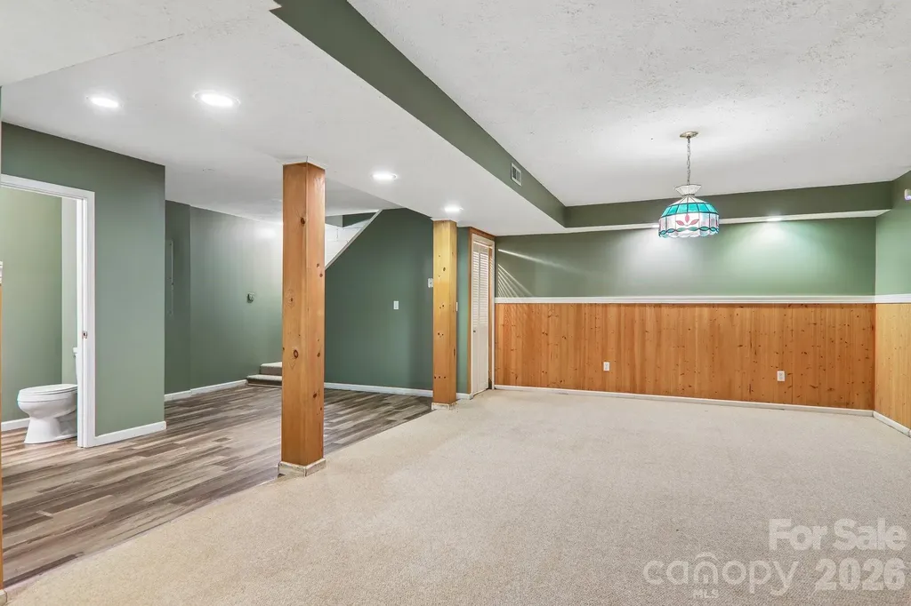 20 Amber Drive Horse Shoe NC 28742