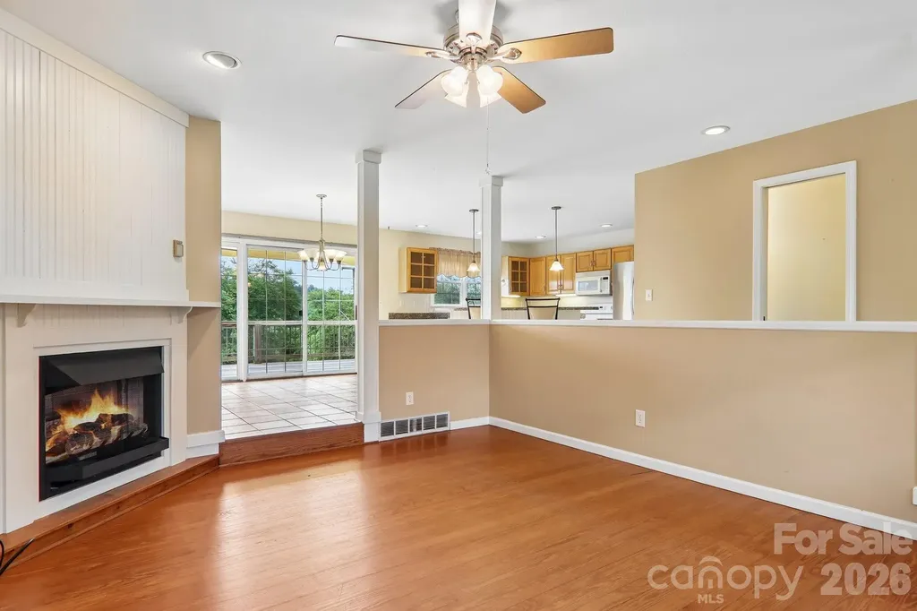 20 Amber Drive Horse Shoe NC 28742