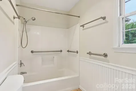 20 Amber Drive Horse Shoe NC 28742