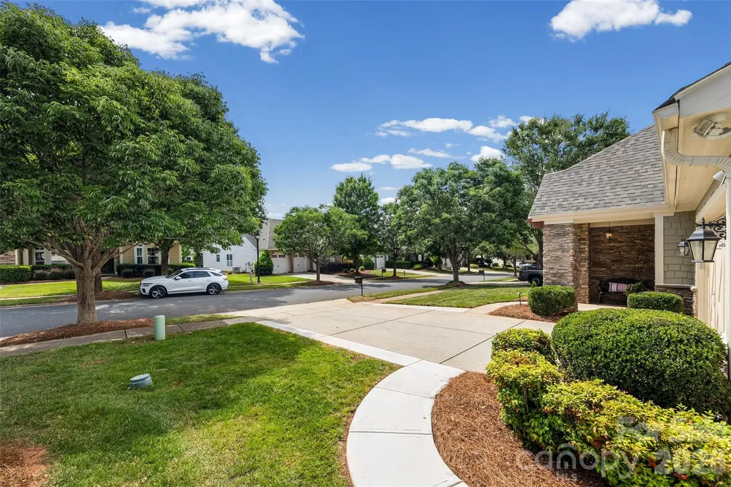 8621 Sequoia Grove Lane Charlotte NC 28214