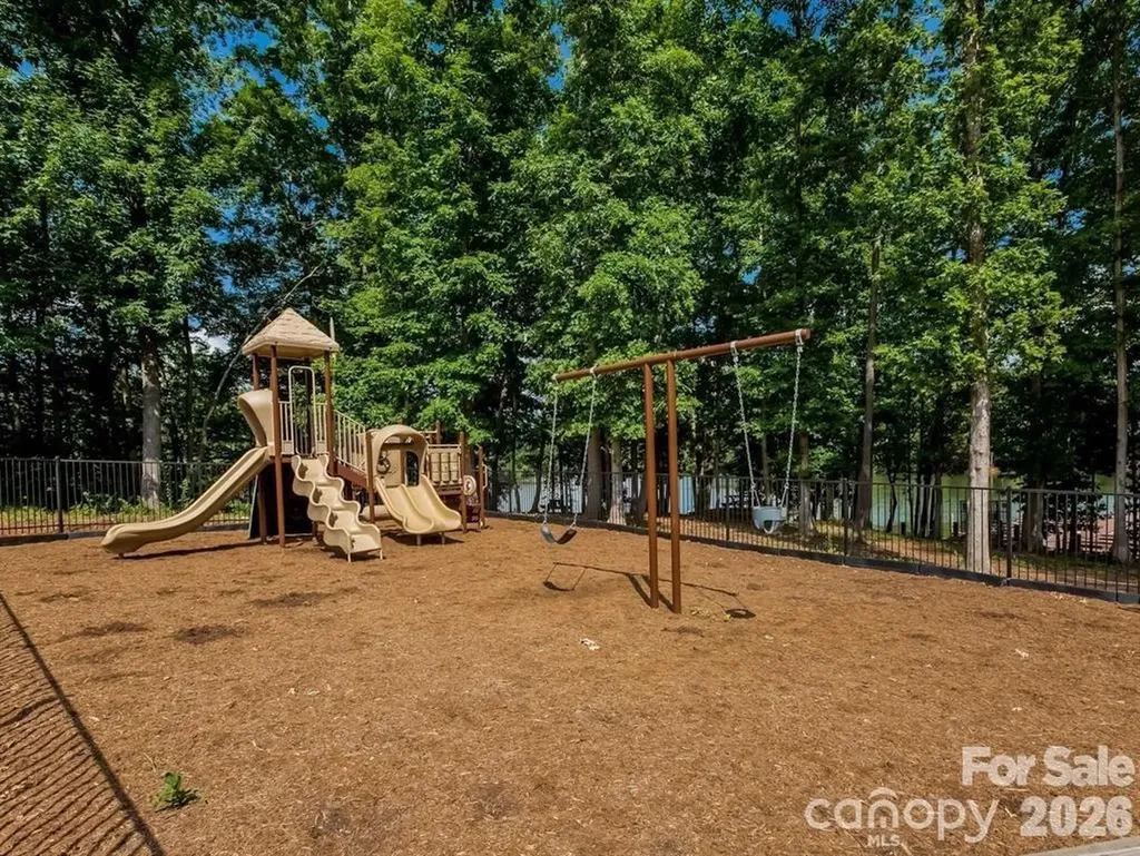 8621 Sequoia Grove Lane Charlotte NC 28214
