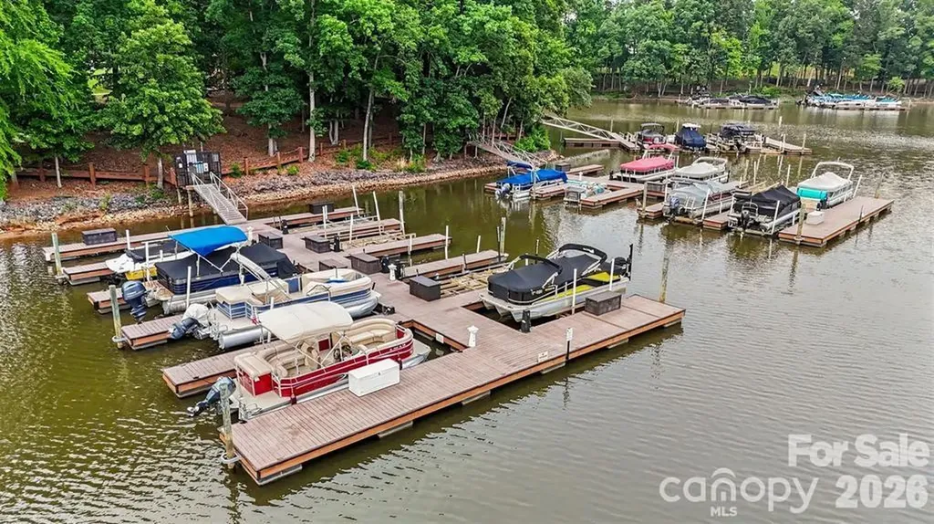 8621 Sequoia Grove Lane Charlotte NC 28214