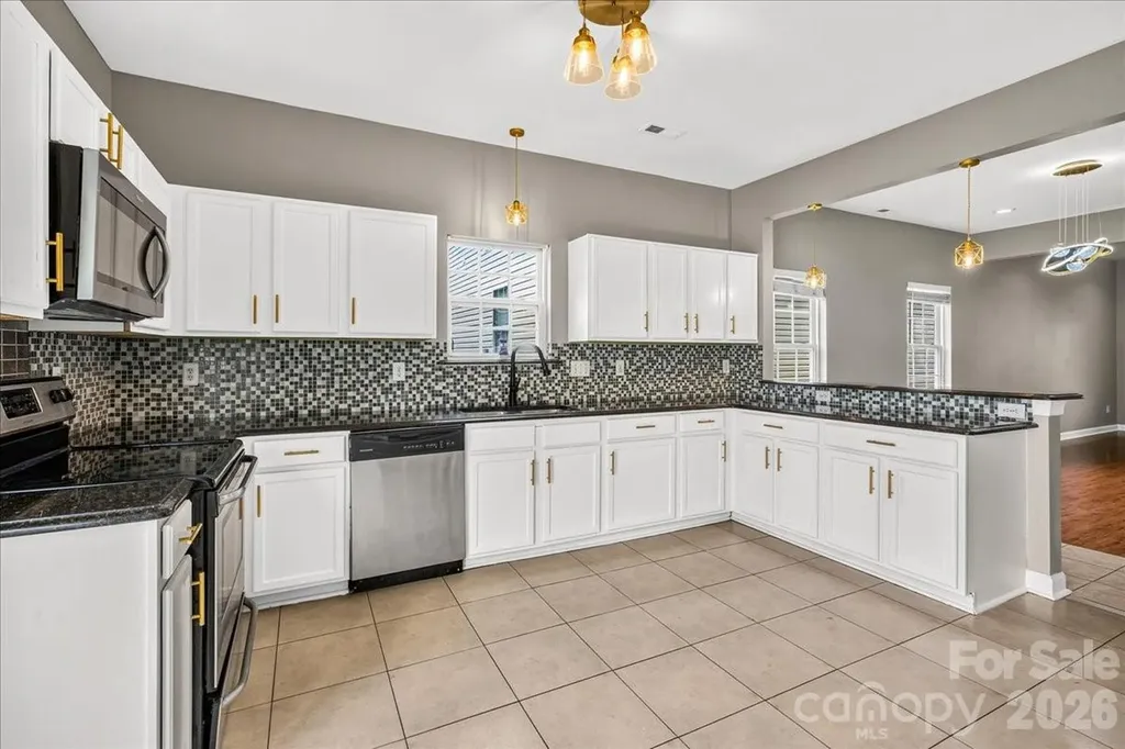 6410 Castlewynd Court Charlotte NC 28212