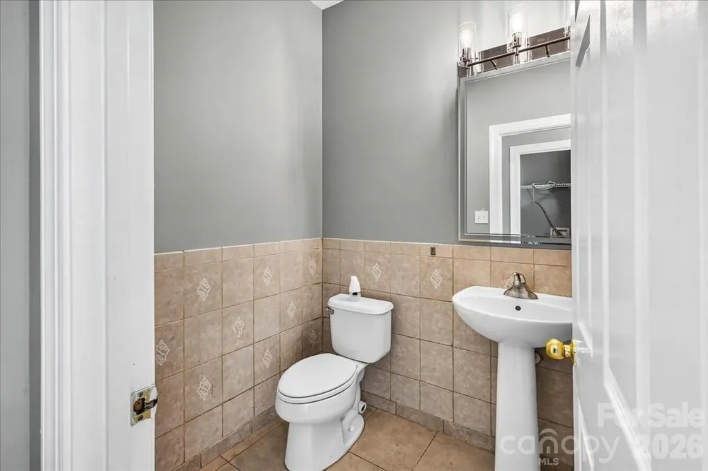 6410 Castlewynd Court Charlotte NC 28212