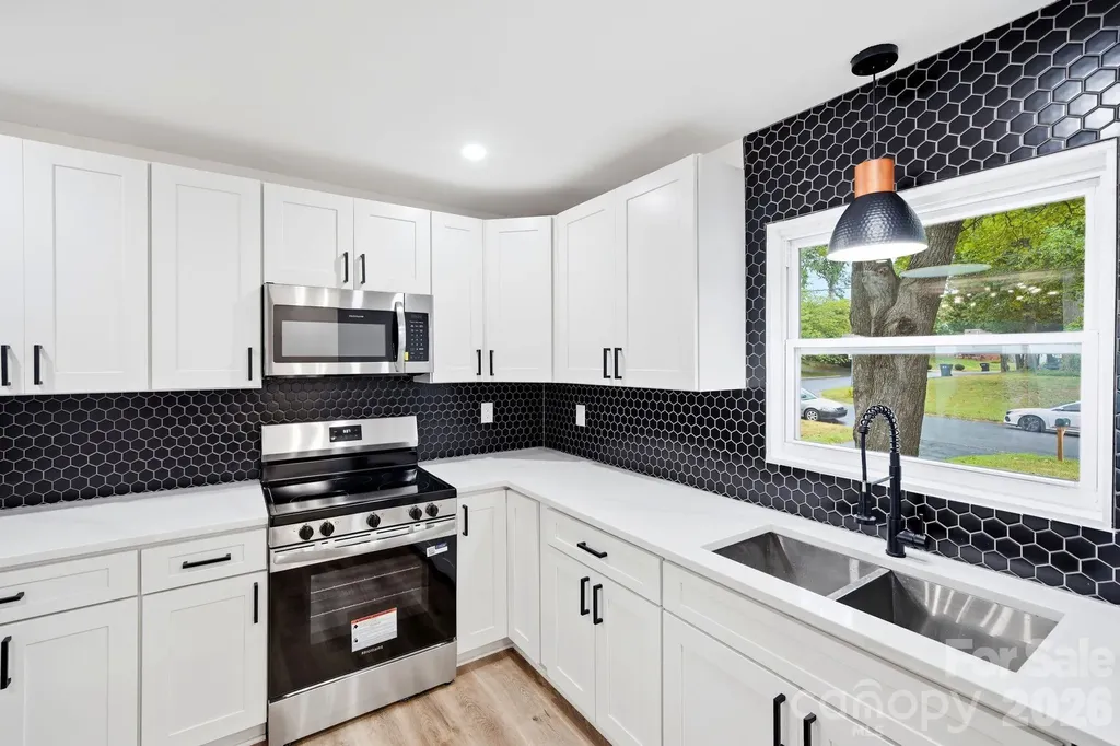 1453 Grovewood Drive Charlotte NC 28208