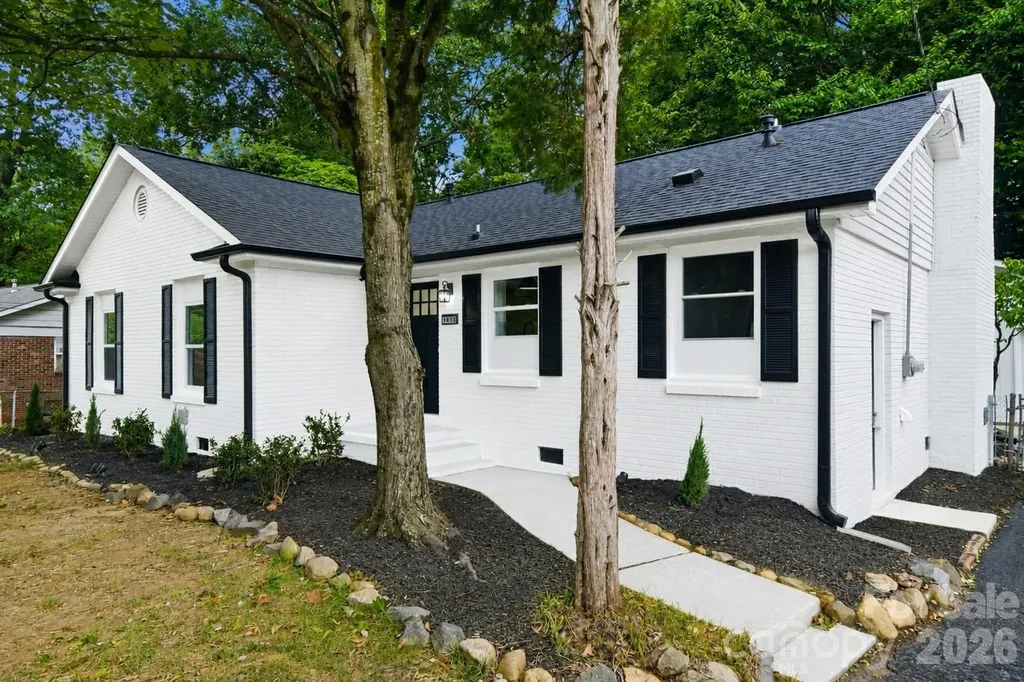 1453 Grovewood Drive Charlotte NC 28208