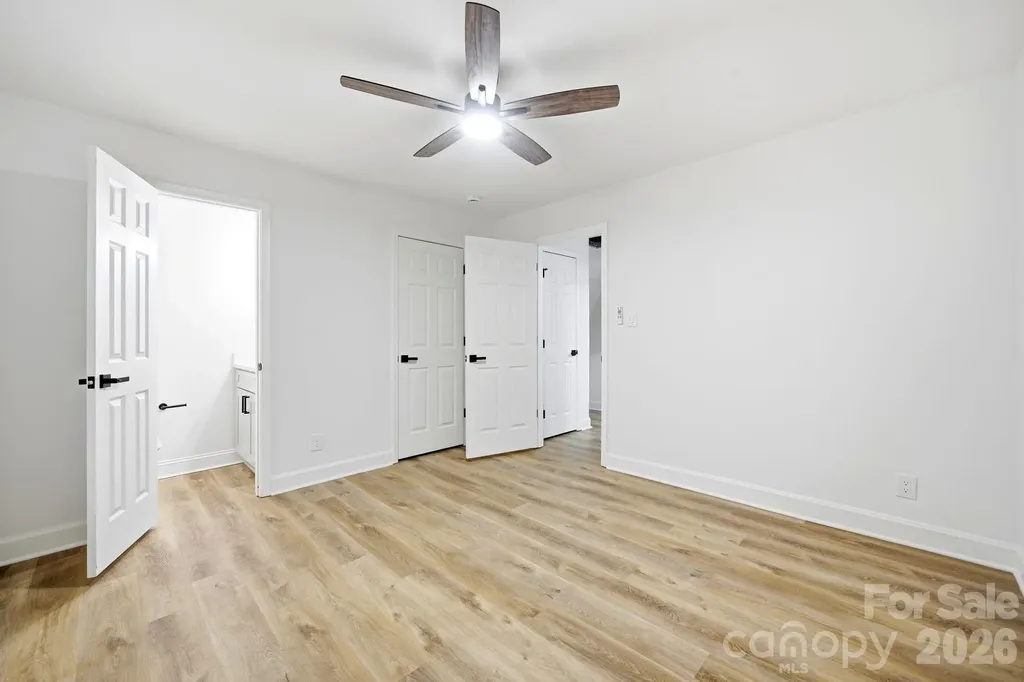 1453 Grovewood Drive Charlotte NC 28208