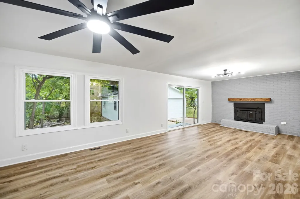 1453 Grovewood Drive Charlotte NC 28208