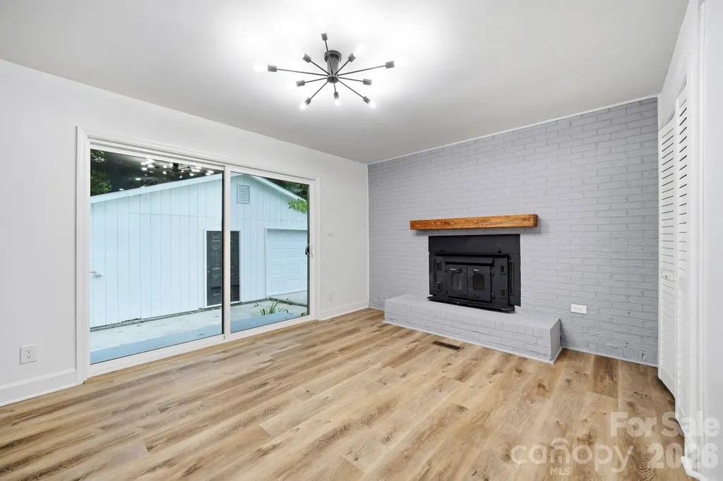 1453 Grovewood Drive Charlotte NC 28208