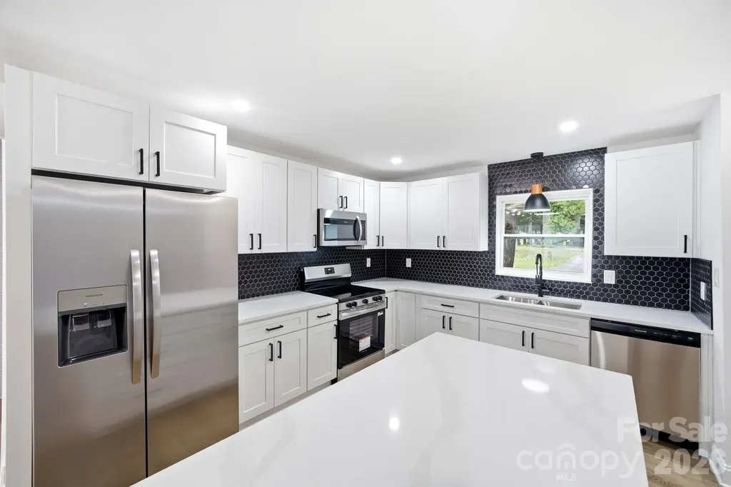 1453 Grovewood Drive Charlotte NC 28208