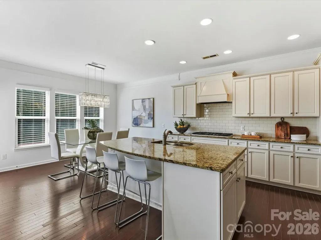 1806 Sunchaser Lane Charlotte NC 28210