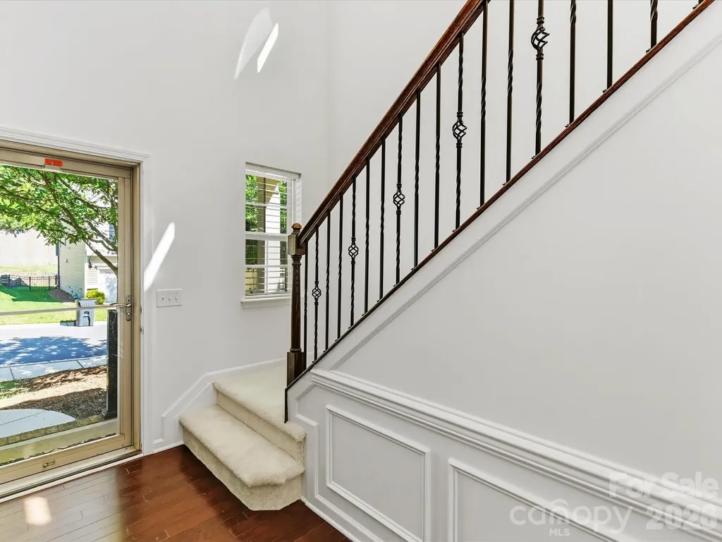 1806 Sunchaser Lane Charlotte NC 28210