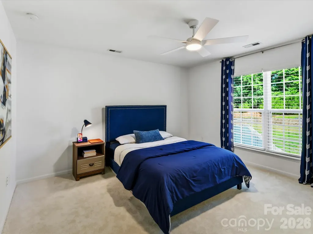1806 Sunchaser Lane Charlotte NC 28210