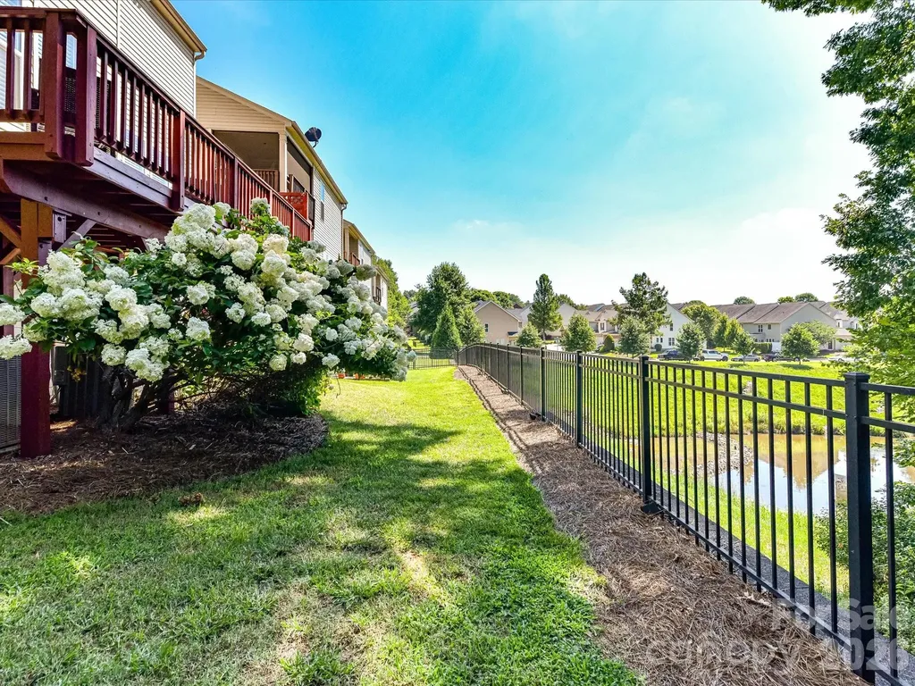 1806 Sunchaser Lane Charlotte NC 28210