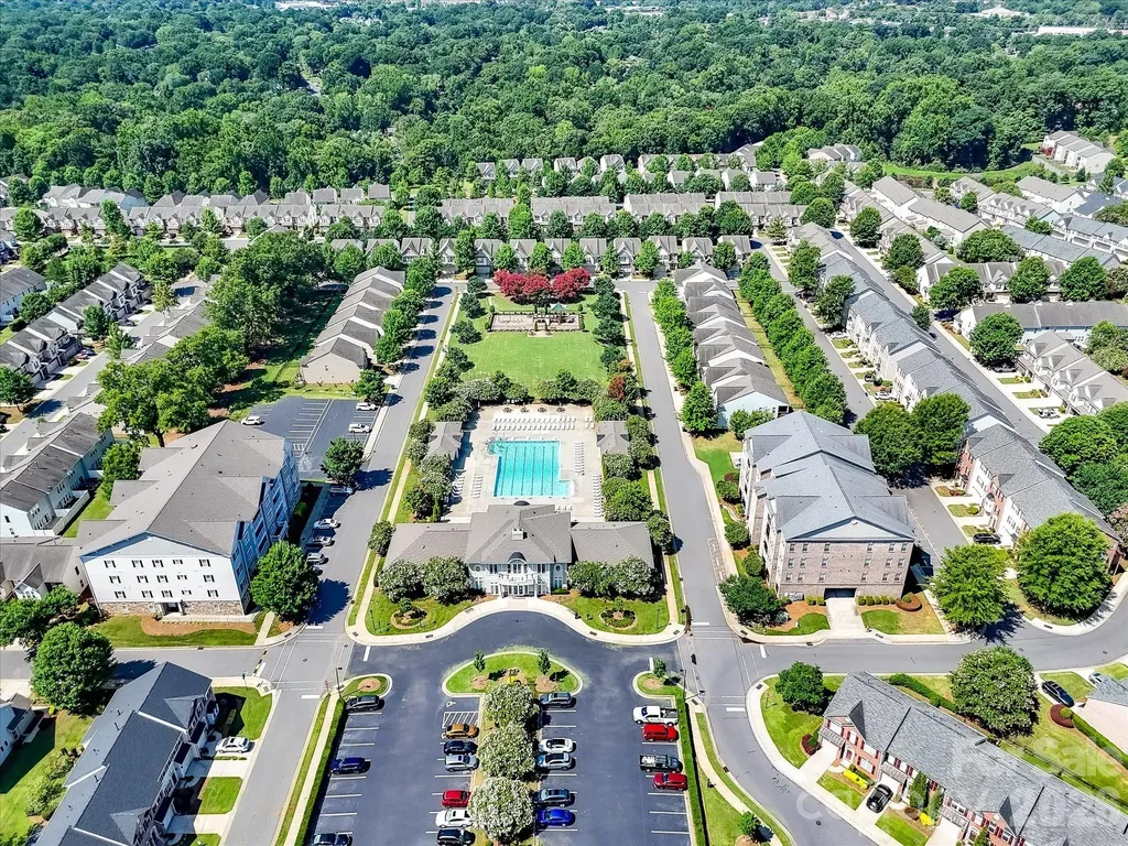 1806 Sunchaser Lane Charlotte NC 28210