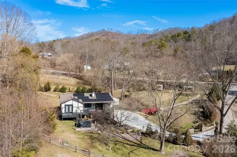 5 Northlake Drive Weaverville NC 28787