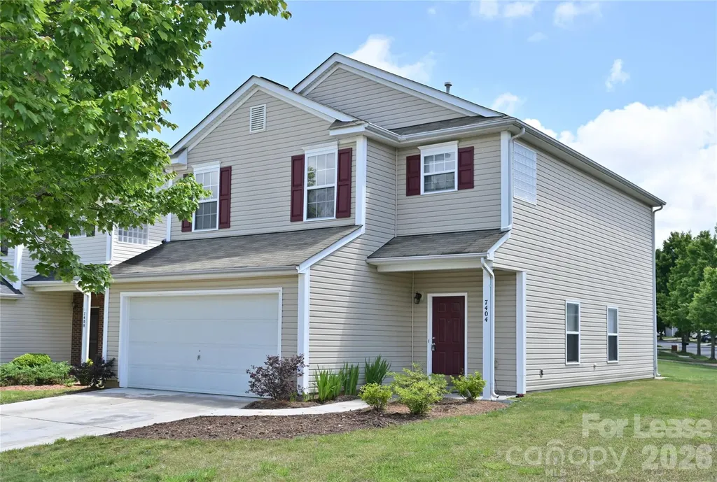 7404 Loyalist Street Charlotte NC 28216