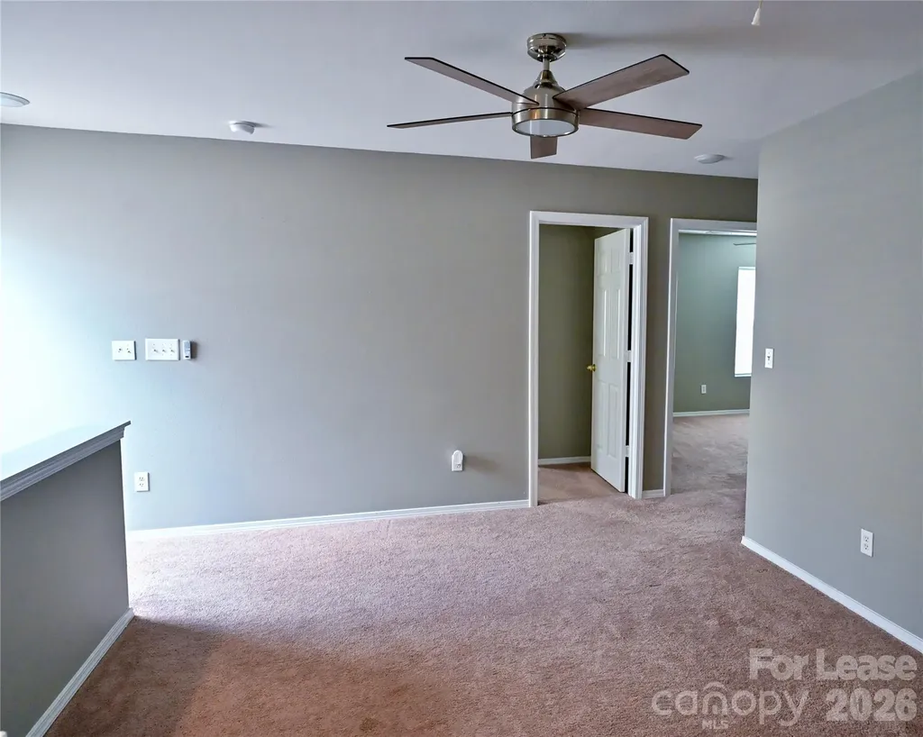 7404 Loyalist Street Charlotte NC 28216