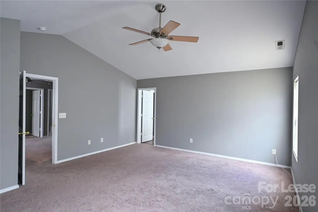7404 Loyalist Street Charlotte NC 28216