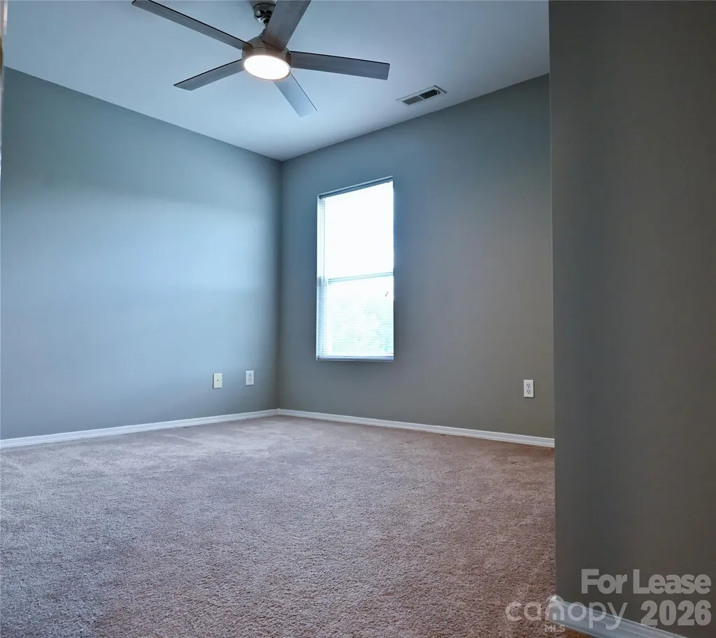 7404 Loyalist Street Charlotte NC 28216