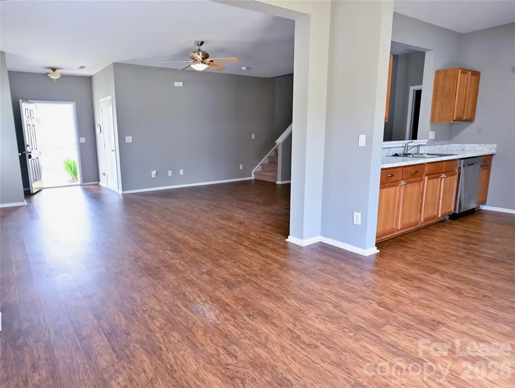 7404 Loyalist Street Charlotte NC 28216