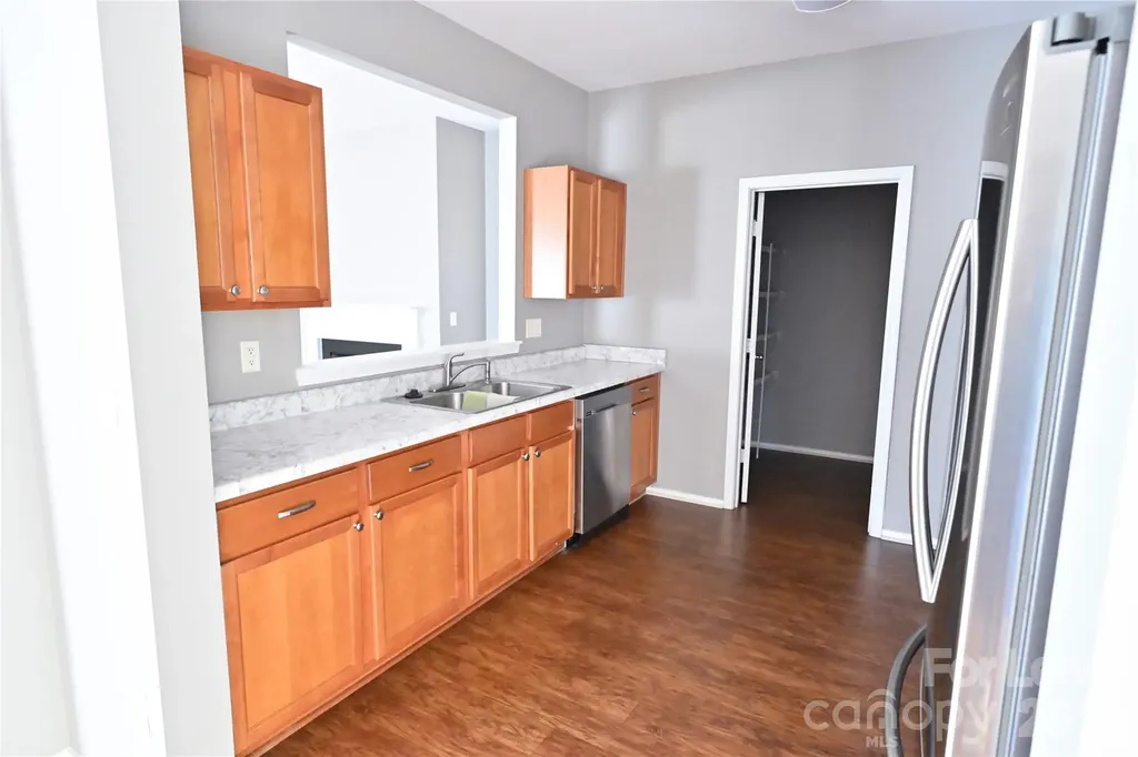 7404 Loyalist Street Charlotte NC 28216