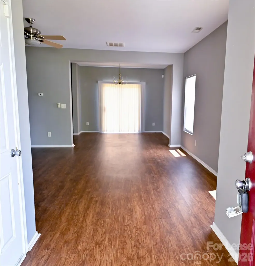 7404 Loyalist Street Charlotte NC 28216