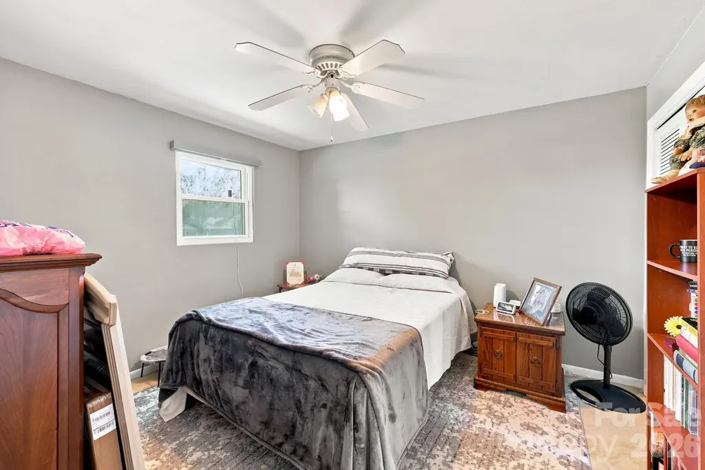 376 School Road E Asheville NC 28803