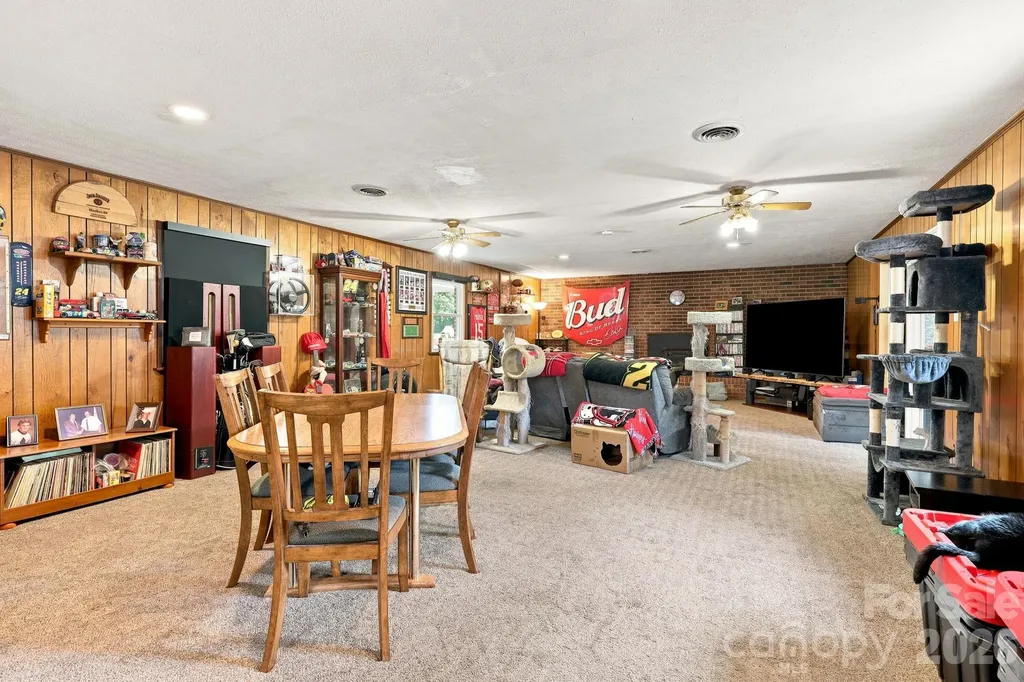 376 School Road E Asheville NC 28803