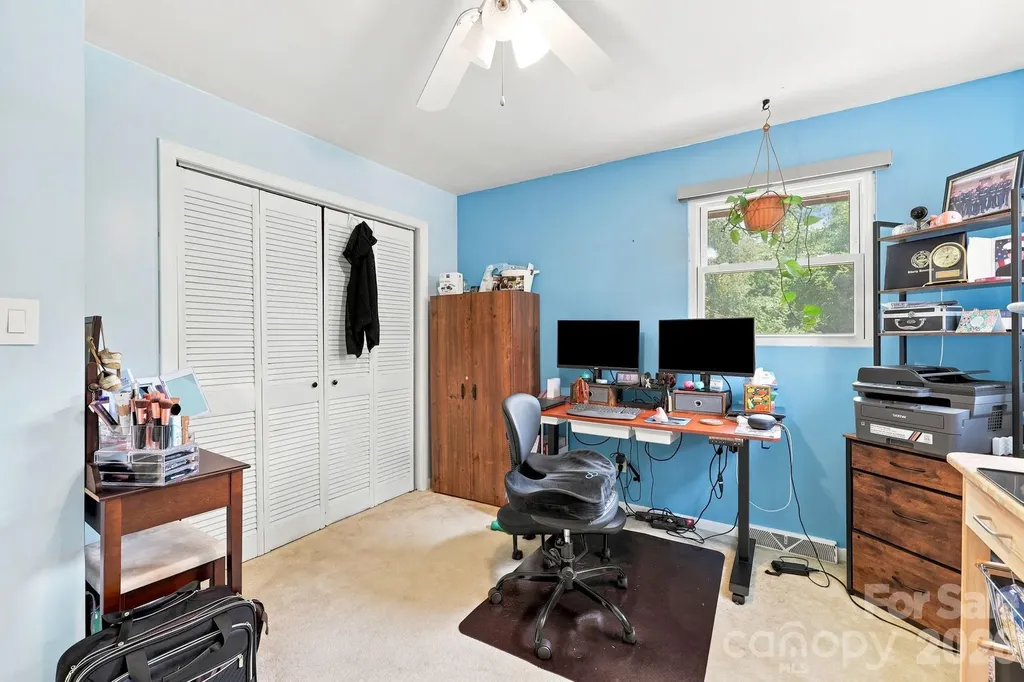 376 School Road E Asheville NC 28803